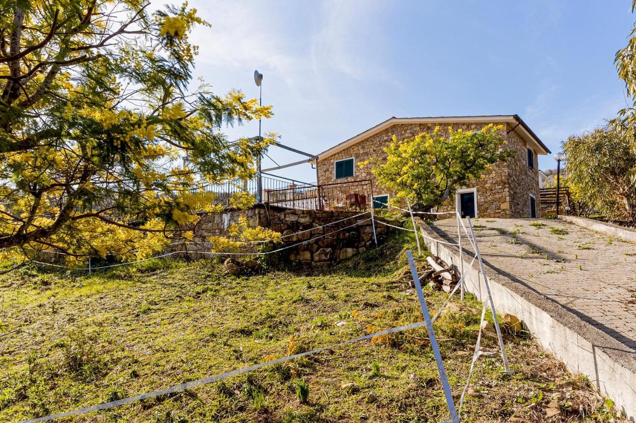 Agriturismo Le Mimose Imperia Eksteriør billede